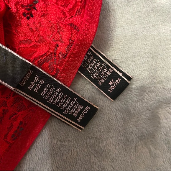 New! Victoria’s Secret Very Sexy Red Push Up Bra & Panty Set 10376 - Picture 5 of 10